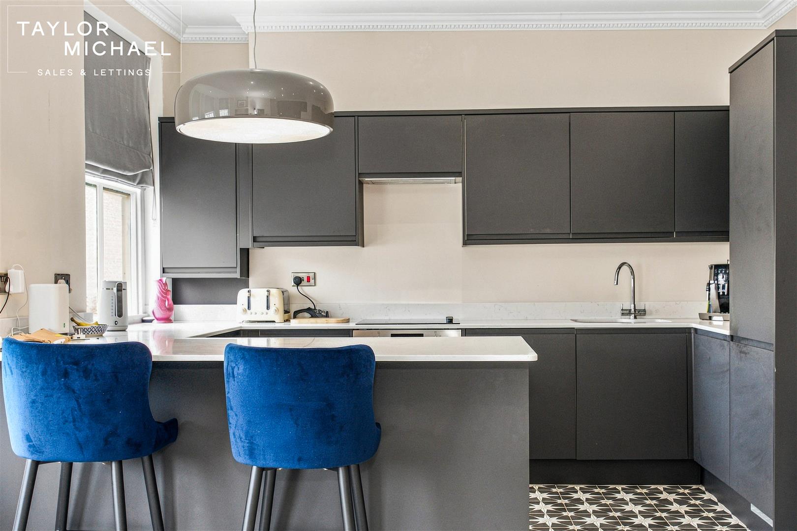 Kitchen / Living Room